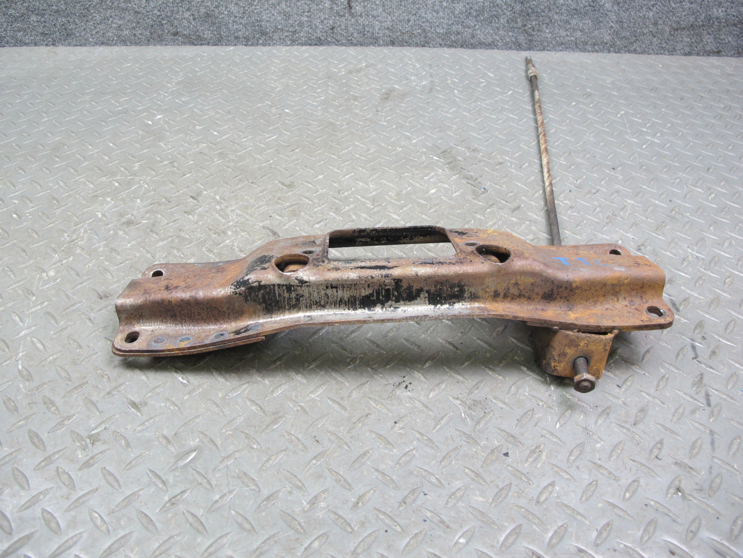 75-82 Triumph TR7 Manual Transmission Crossmember Mount Support Bracket OEM
