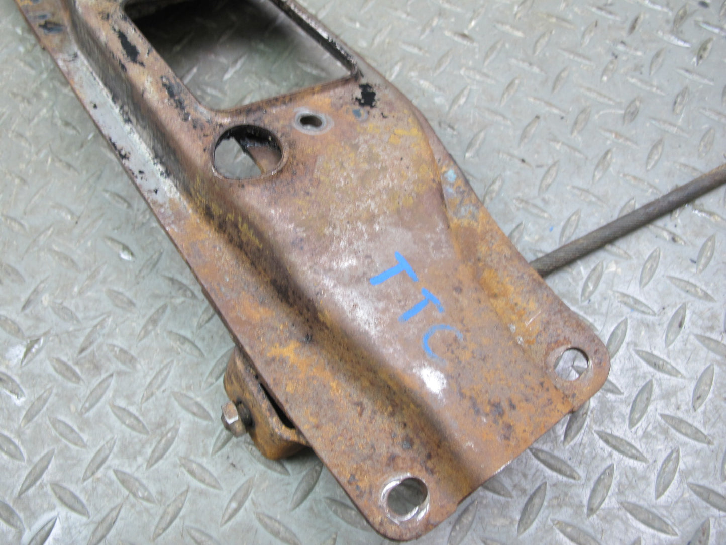 75-82 Triumph TR7 Manual Transmission Crossmember Mount Support Bracket OEM