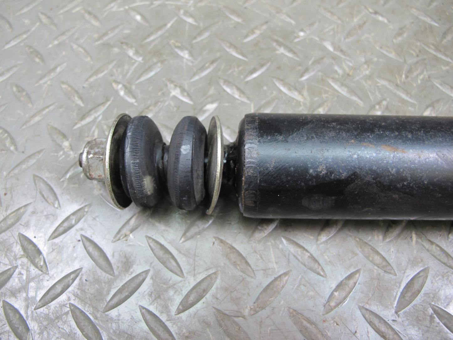 75-82 Triumph TR7 Set of 2 Rear Left & Right Strut Shock Absorber OEM