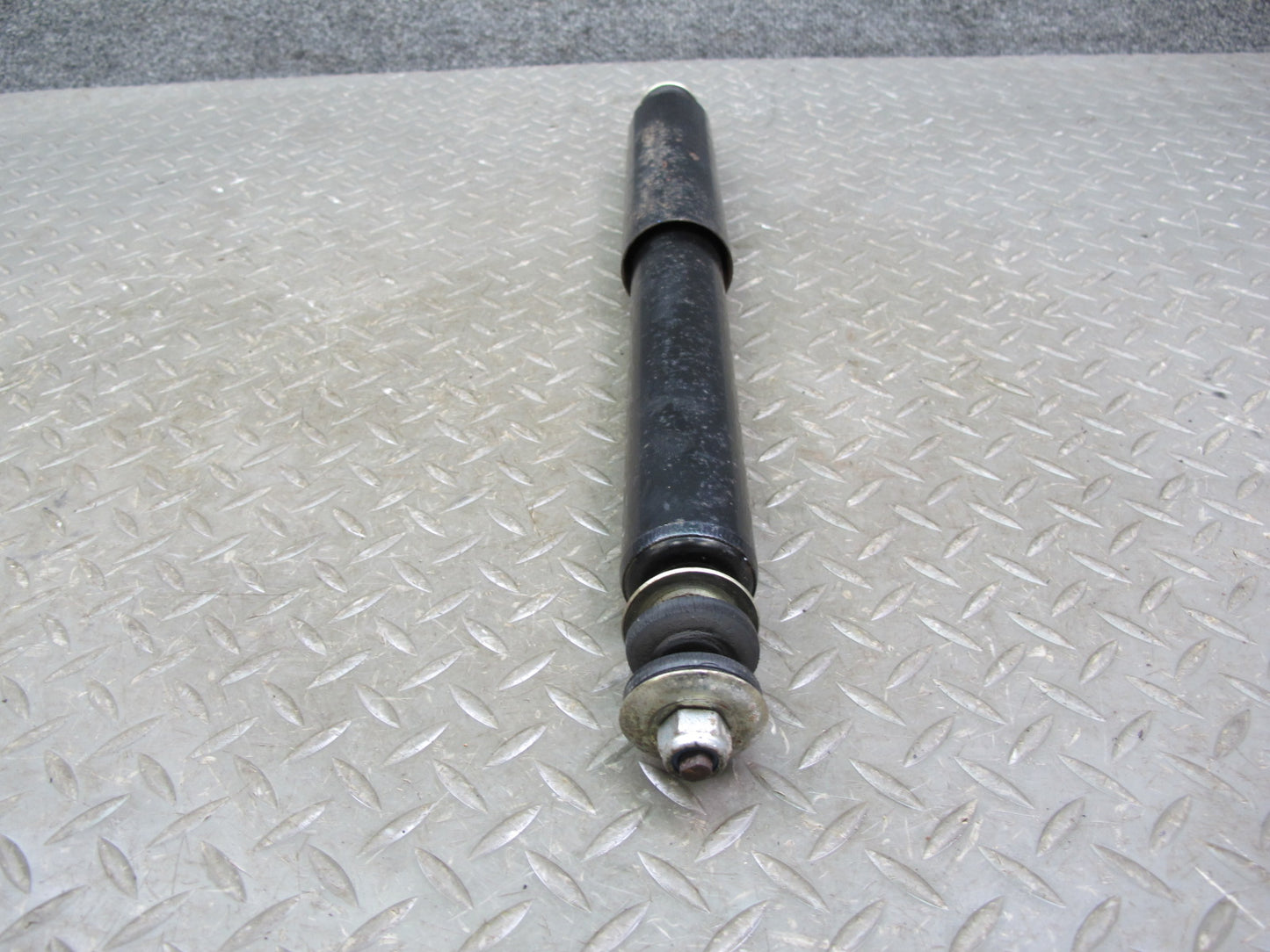 75-82 Triumph TR7 Set of 2 Rear Left & Right Strut Shock Absorber OEM