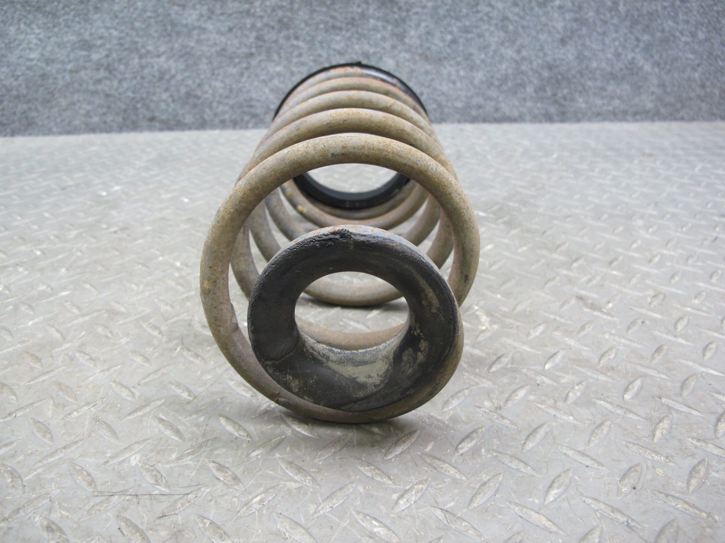 75-82 Triumph TR7 Set of 2 Rear Left & Right Coil Spring OEM