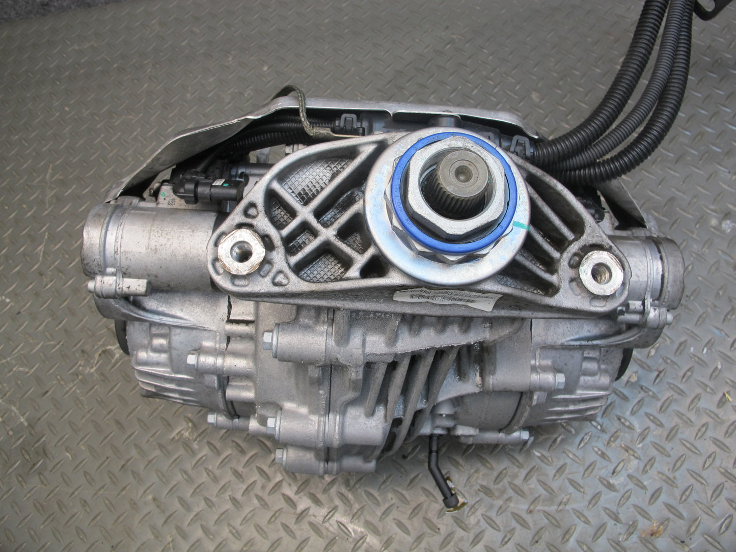 10-14 BMW E70 E71 X5M X6M Rear Differential Carrier 3.91 Ratio 68k Miles OEM