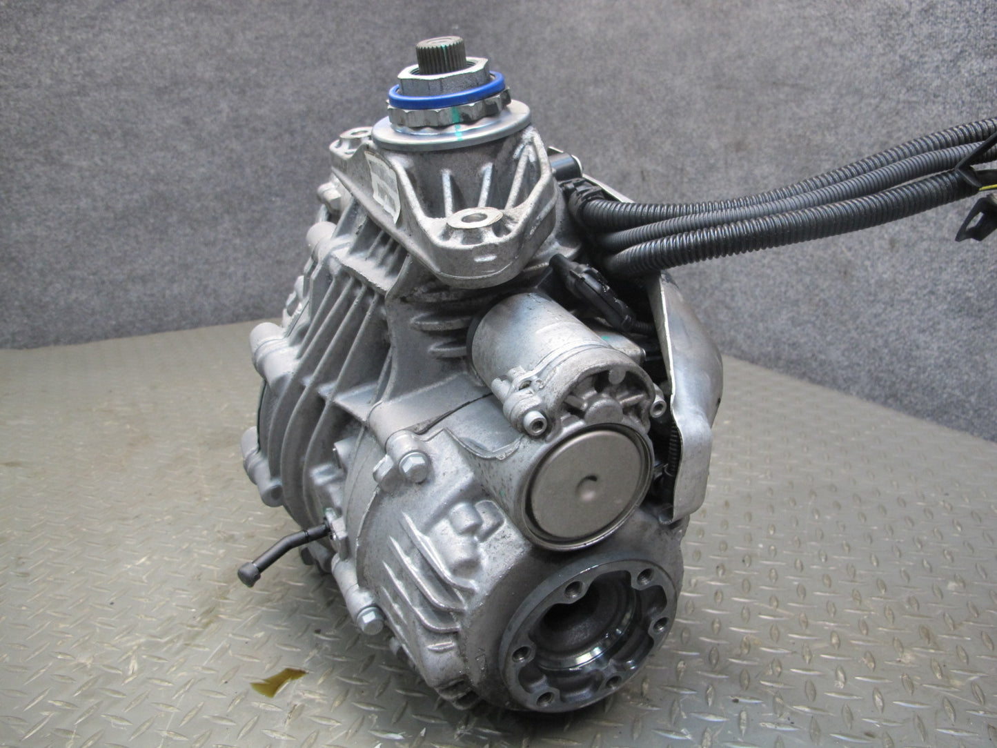 10-14 BMW E70 E71 X5M X6M Rear Differential Carrier 3.91 Ratio 68k Miles OEM