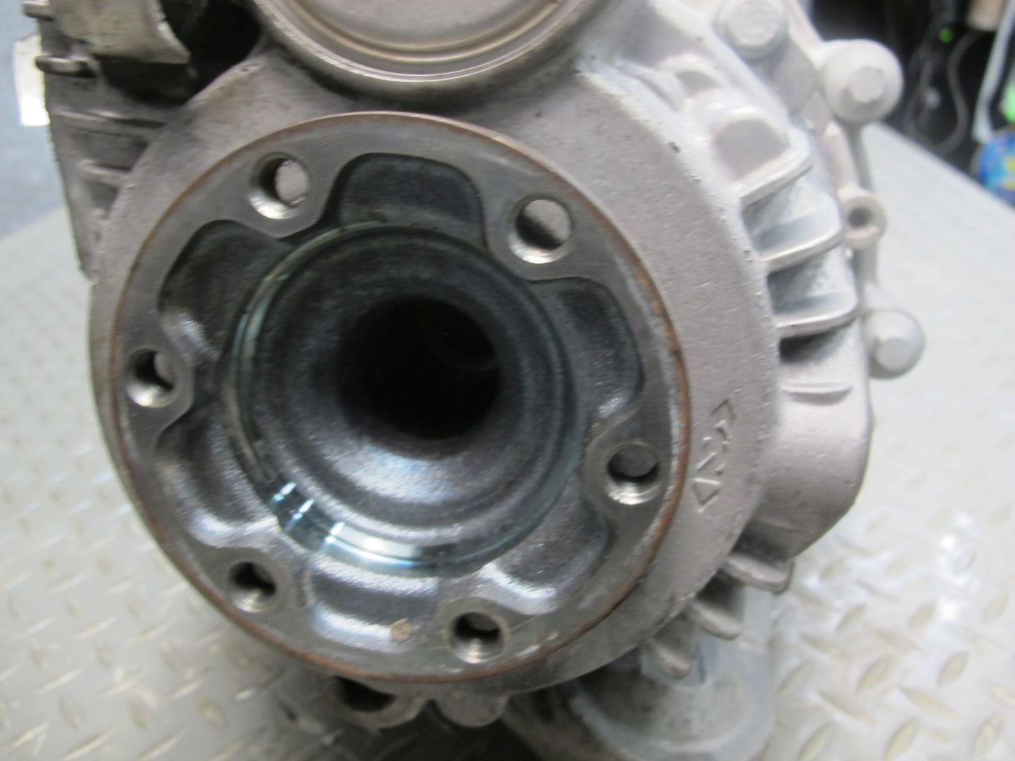 10-14 BMW E70 E71 X5M X6M Rear Differential Carrier 3.91 Ratio 68k Miles OEM