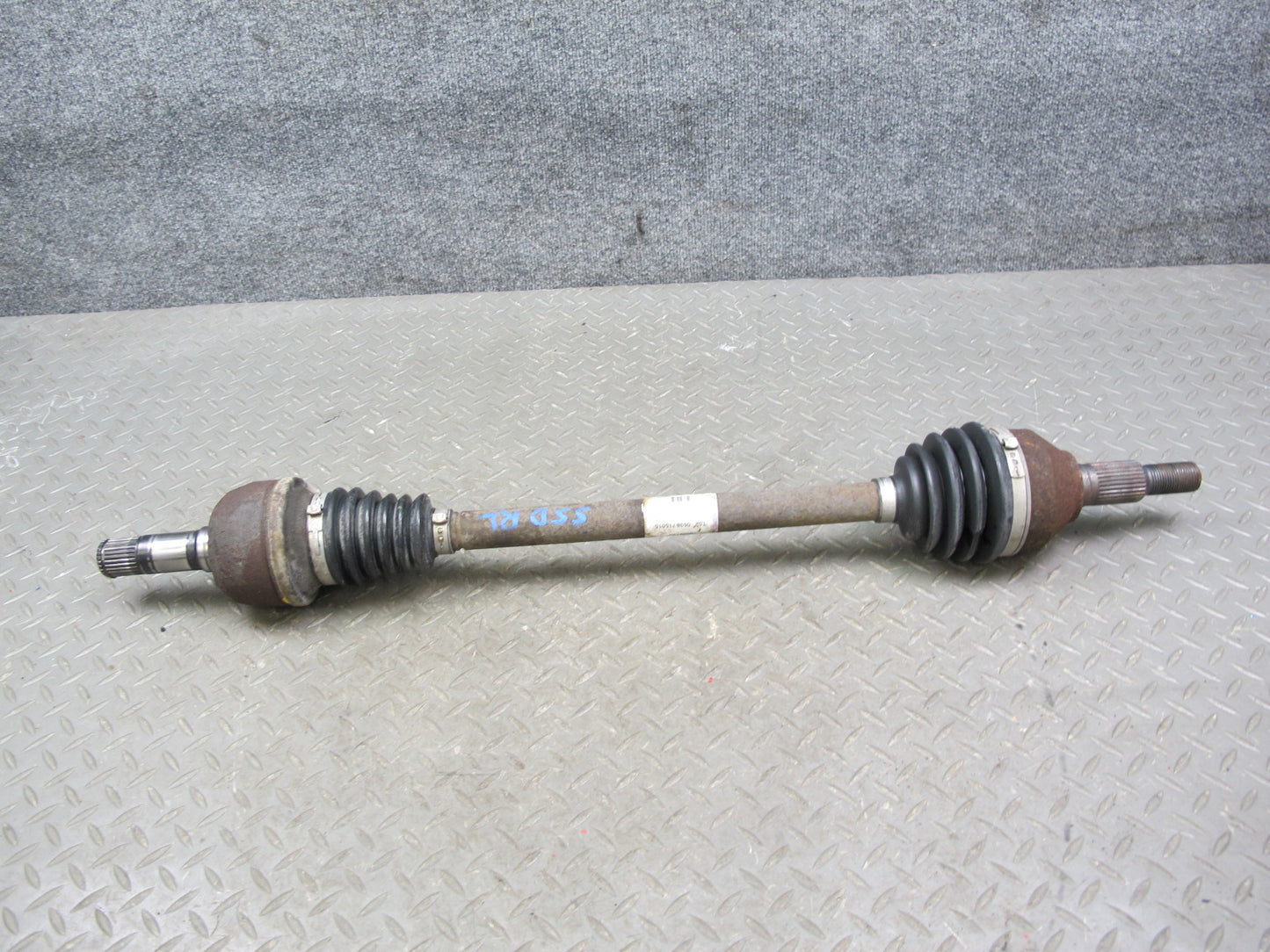 07-10 Saturn SKY Pontiac Solstice Rear Left Suspension Axle Shaft 10069730 OEM