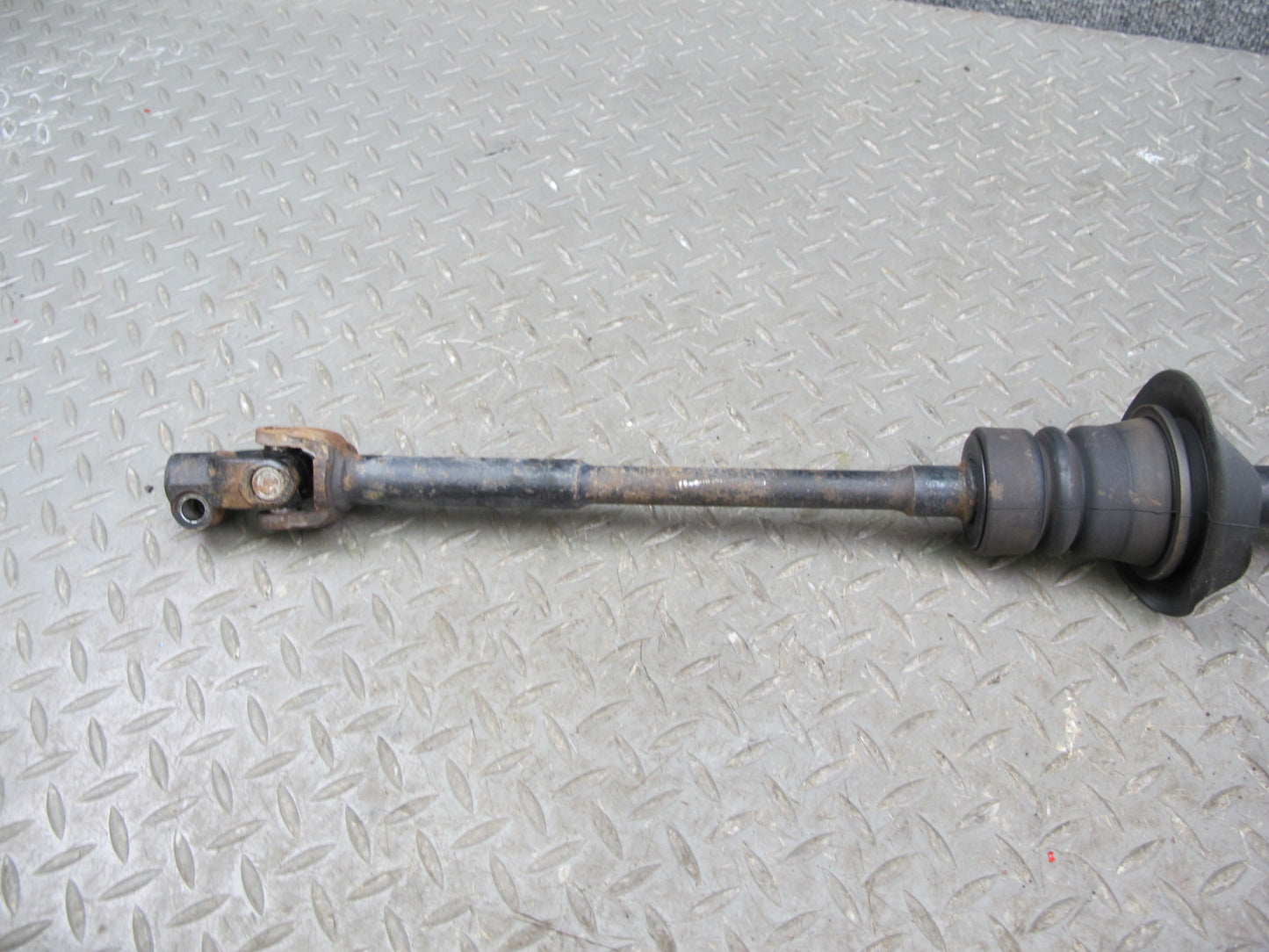 07-10 Saturn SKY Solstice Steering Column Intermediate U Joint Shaft OEM