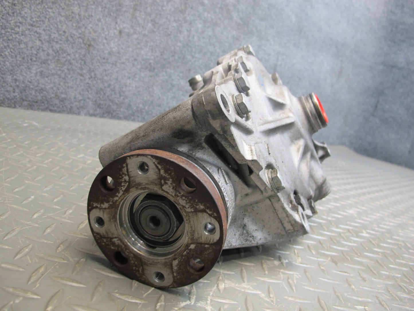 11-14 BMW E70 E71 X5M X6M AWD Front Differential Carrier 3.91 Ratio 68k OEM
