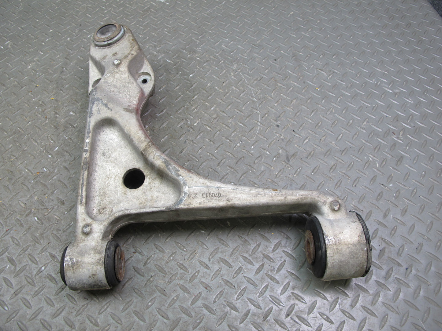 07-10 Saturn SKY Set of 2 Front Left Suspension Upper & Lower Control Arm OEM