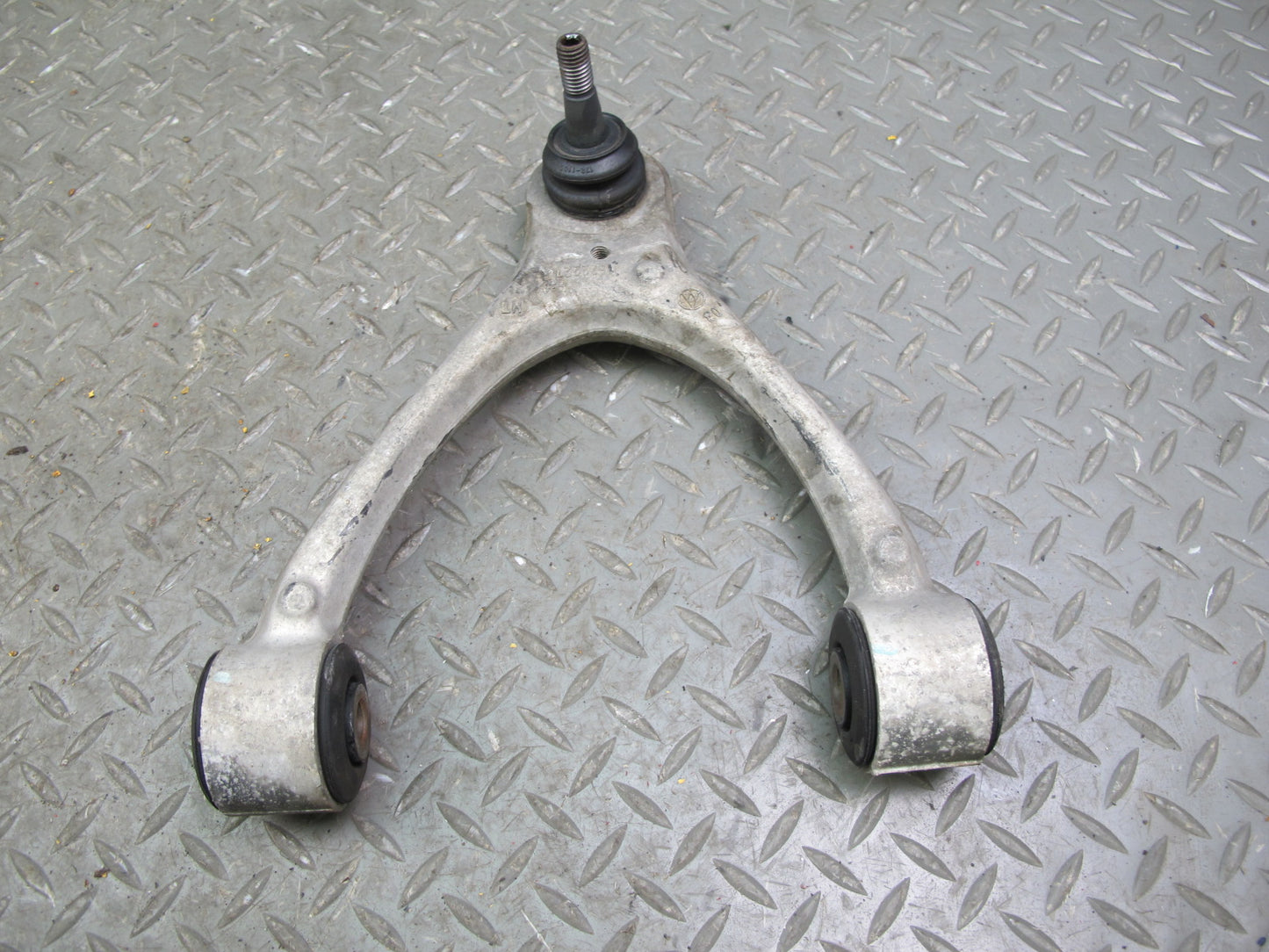 07-10 Saturn SKY Set of 2 Front Left Suspension Upper & Lower Control Arm OEM