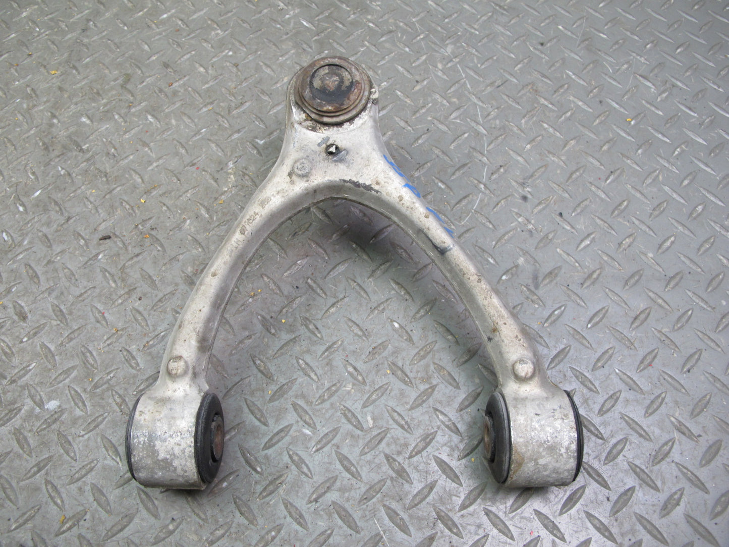 07-10 Saturn SKY Set of 2 Front Left Suspension Upper & Lower Control Arm OEM
