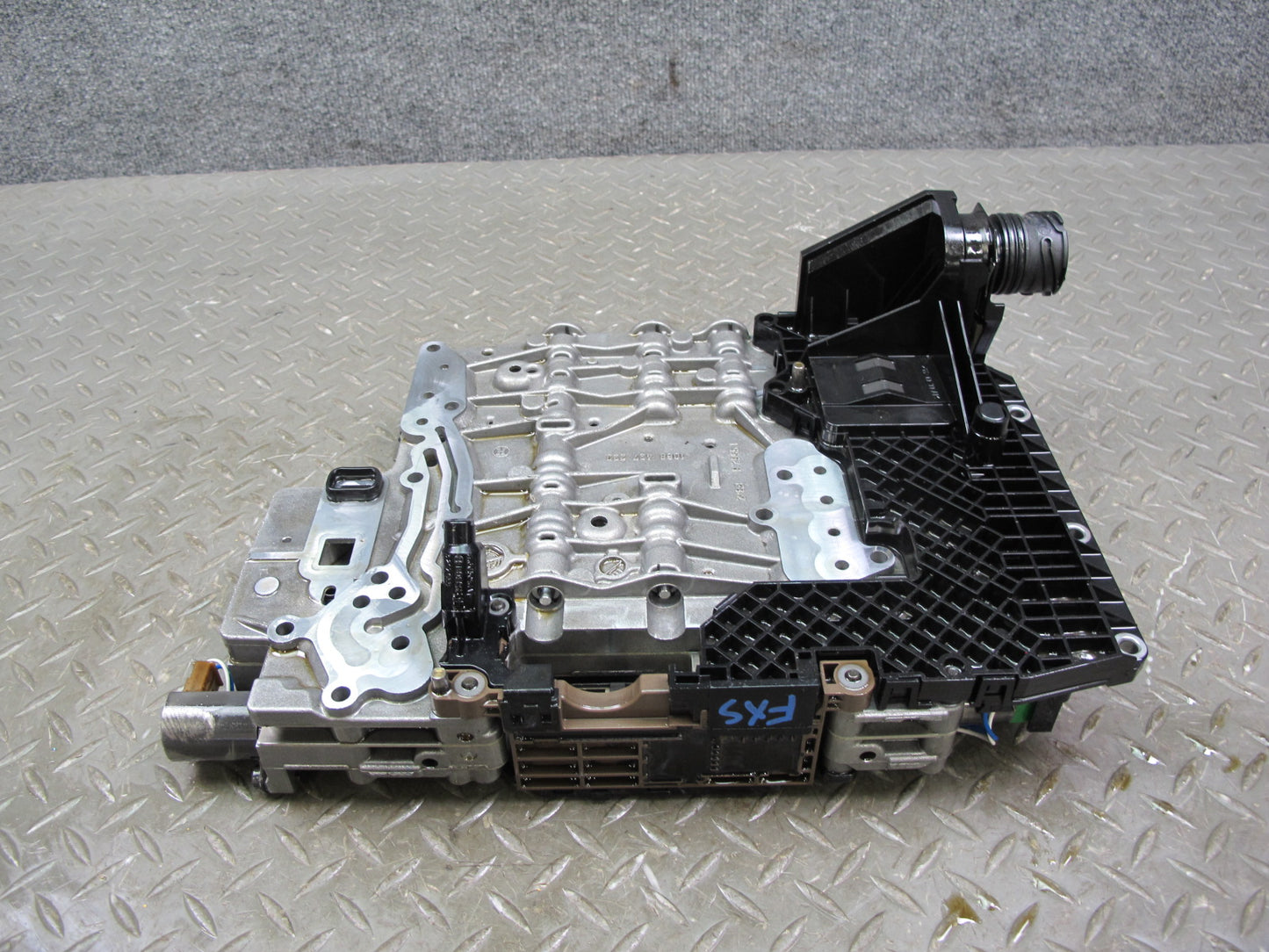 12-14 BMW E70 E71 X5M X6M 6HP-26Z Auto Transmission Valve Body Mechatronic OEM