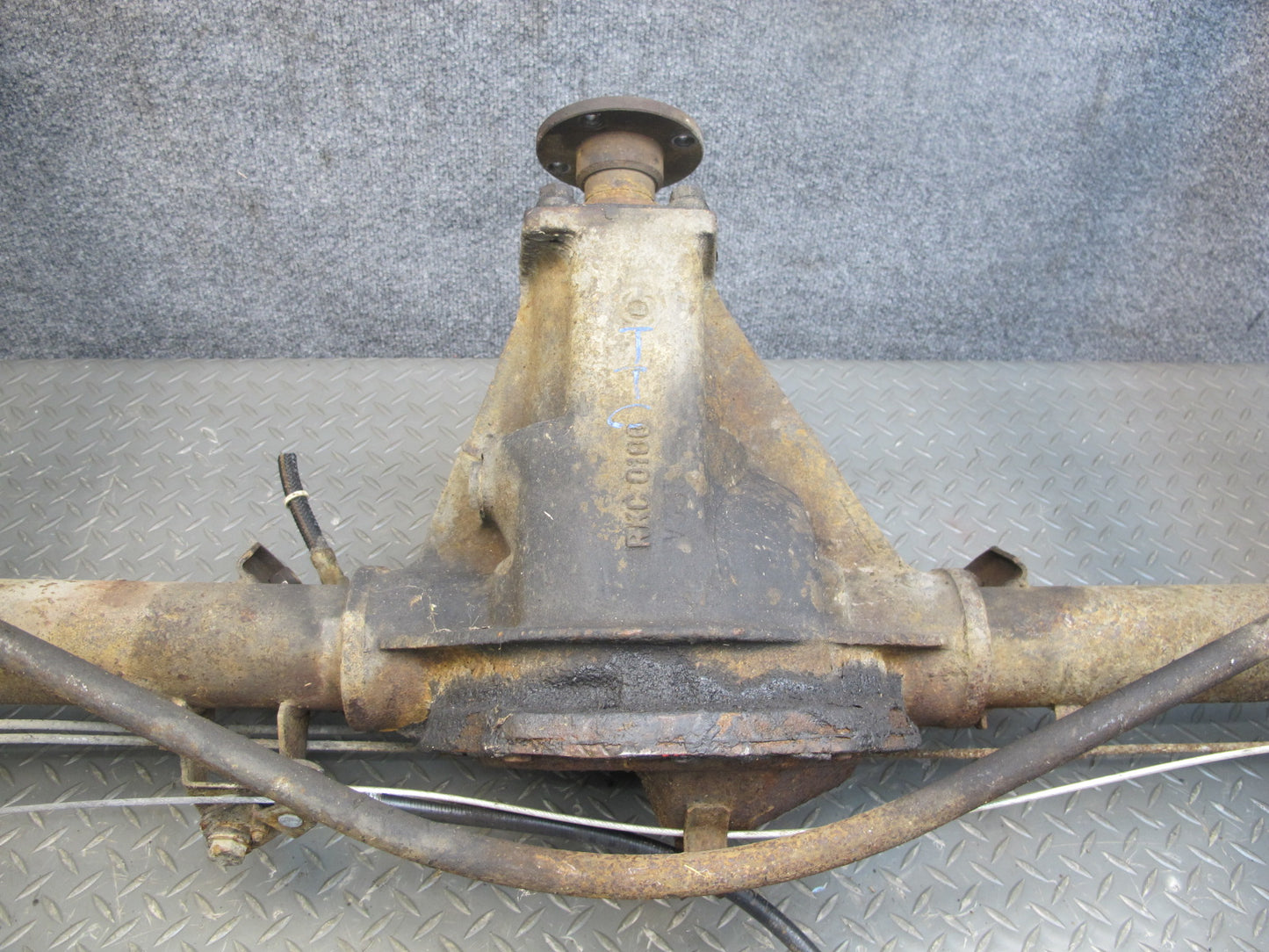 79-82 Triumph TR7 Vert RWD M/T 5SP Rear Axle Differential Assy 3.90 Ratio OEM