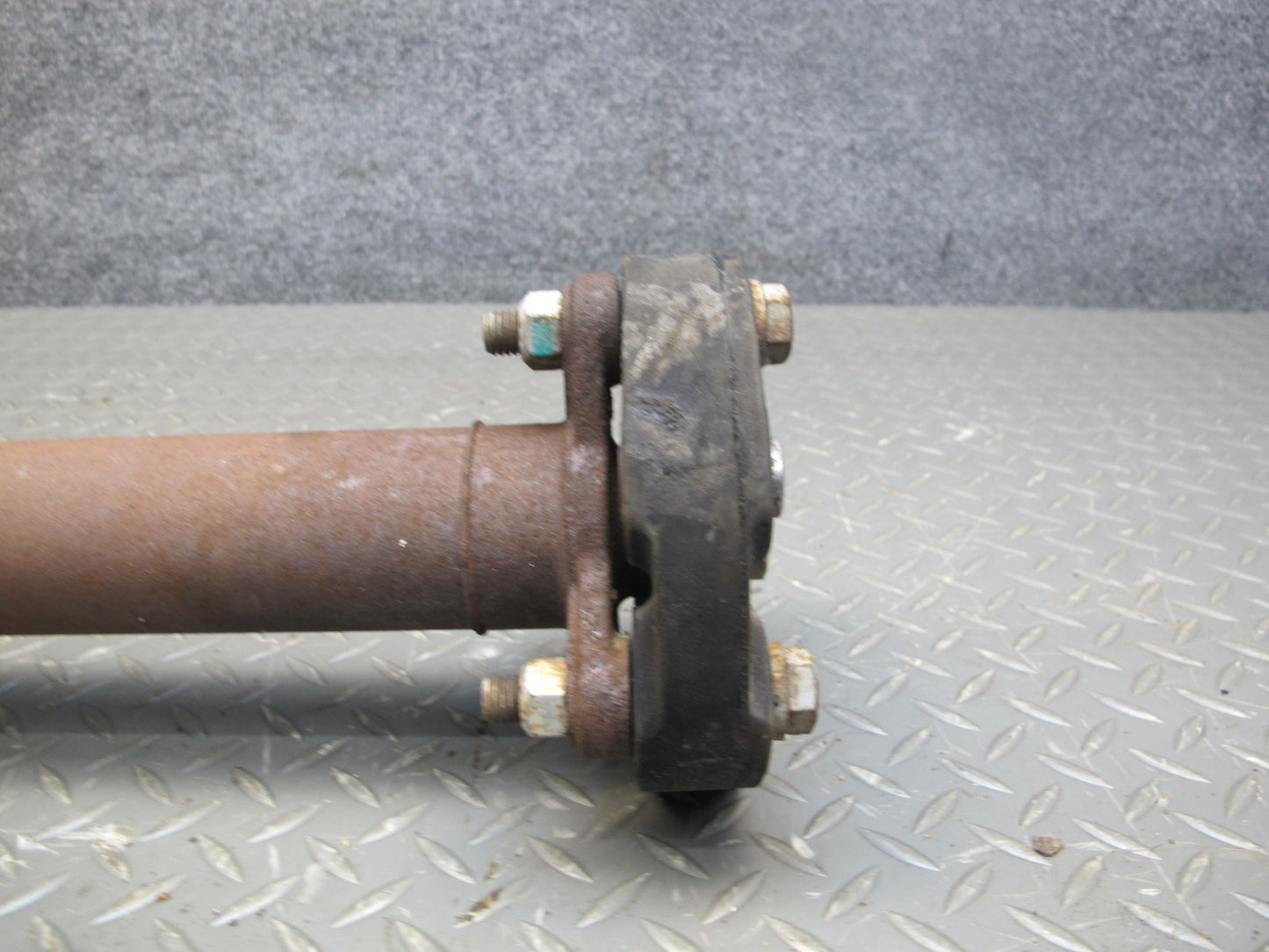 07-10 Saturn SKY Pontiac Solstice M/T Manual Rear Drive Shaft 15922550 OEM