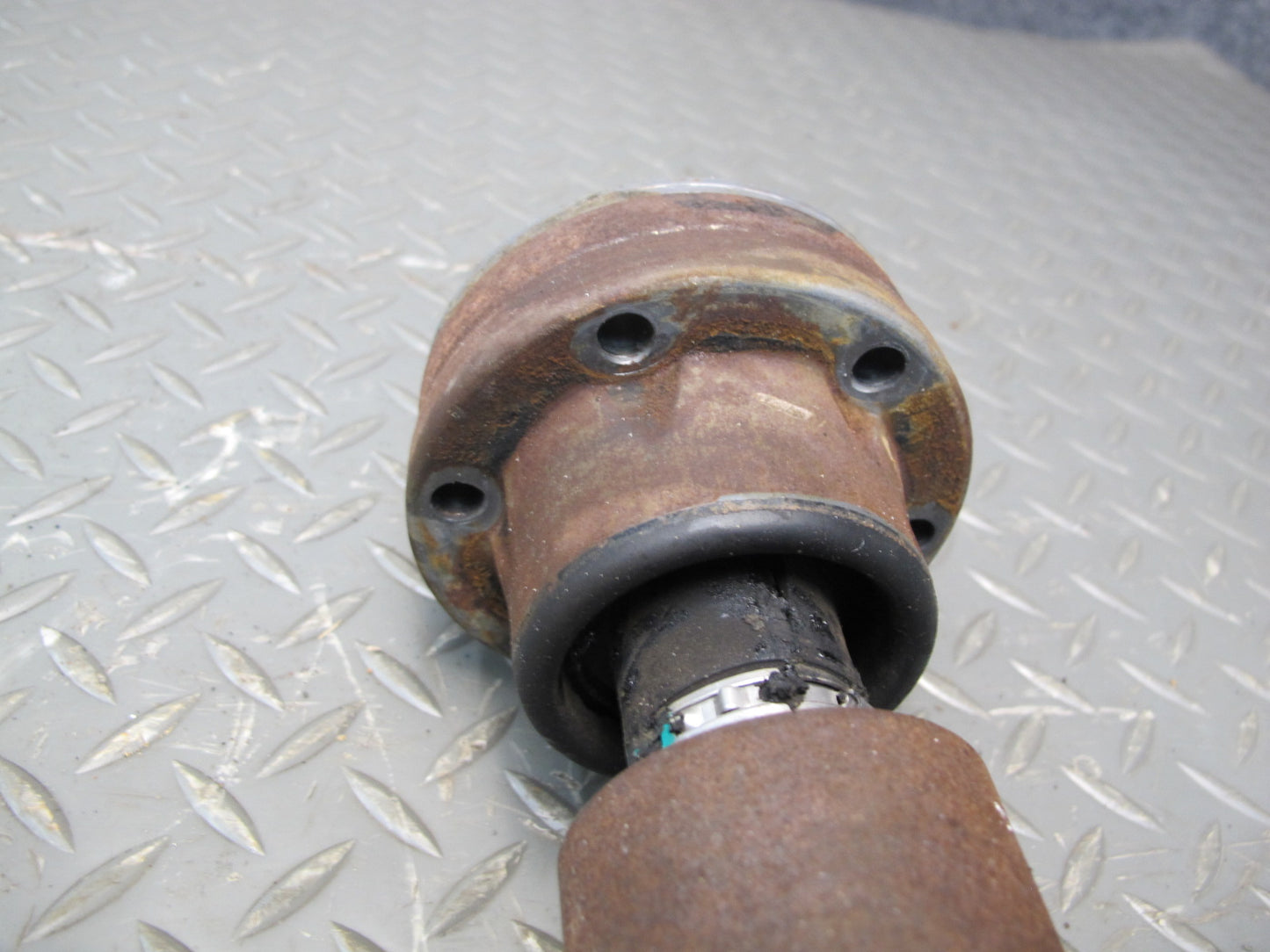 07-10 Saturn SKY Pontiac Solstice M/T Manual Rear Drive Shaft 15922550 OEM