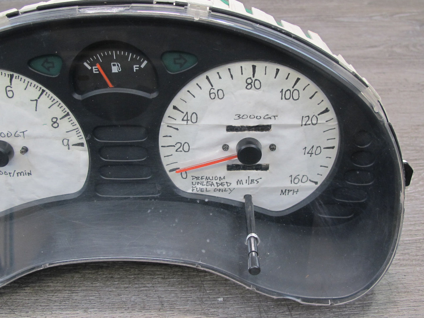 91-93 Mitsubishi 3000GT M/T Instrument Cluster Gauge Speedometer MB604744 OEM