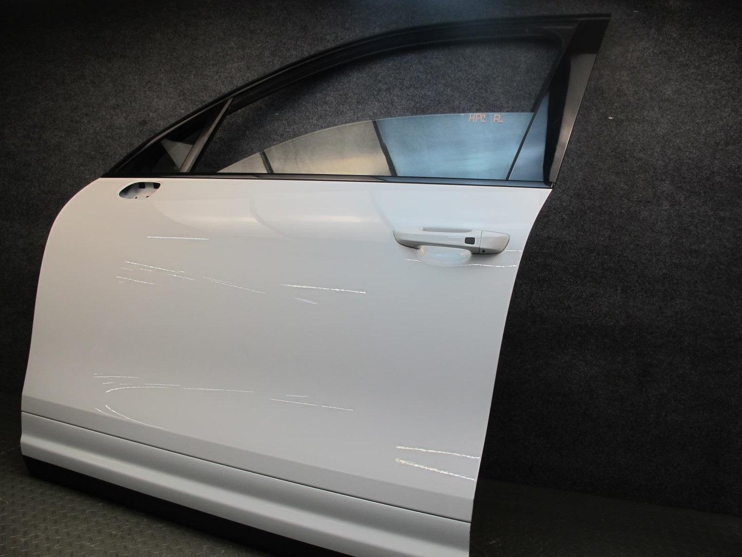2011-2018 Porsche Cayenne 958 Front Left Driver Side Door Shell Panel W/ Glass