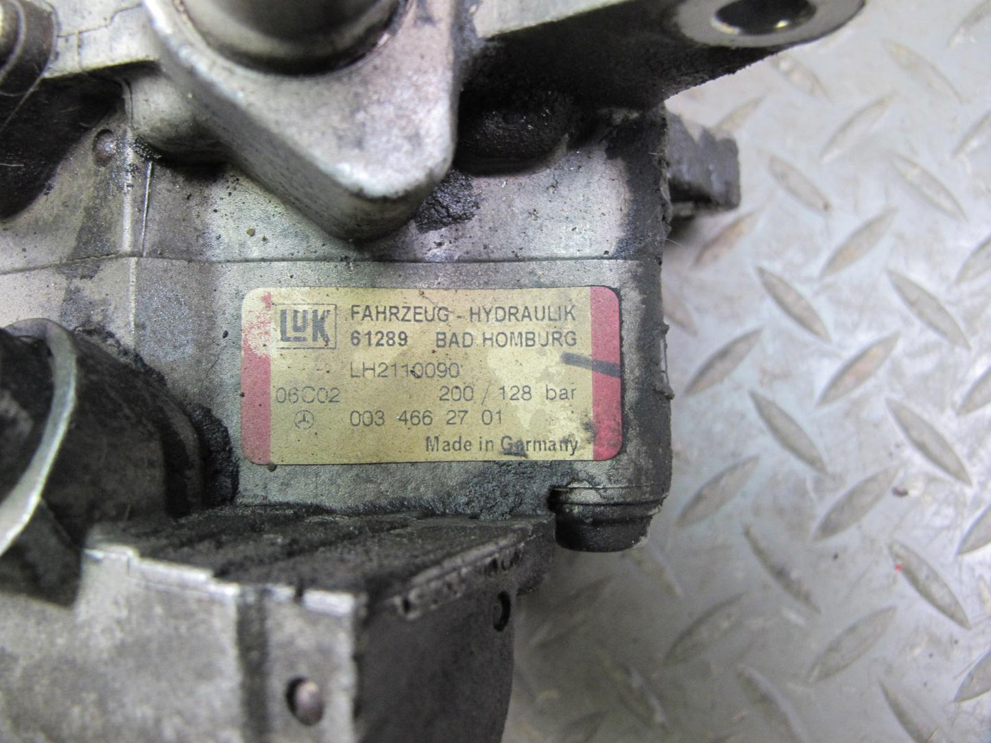 03-06 Mercedes R230 SL500 Hydraulic Tandem ABC Power Steering Pump OEM