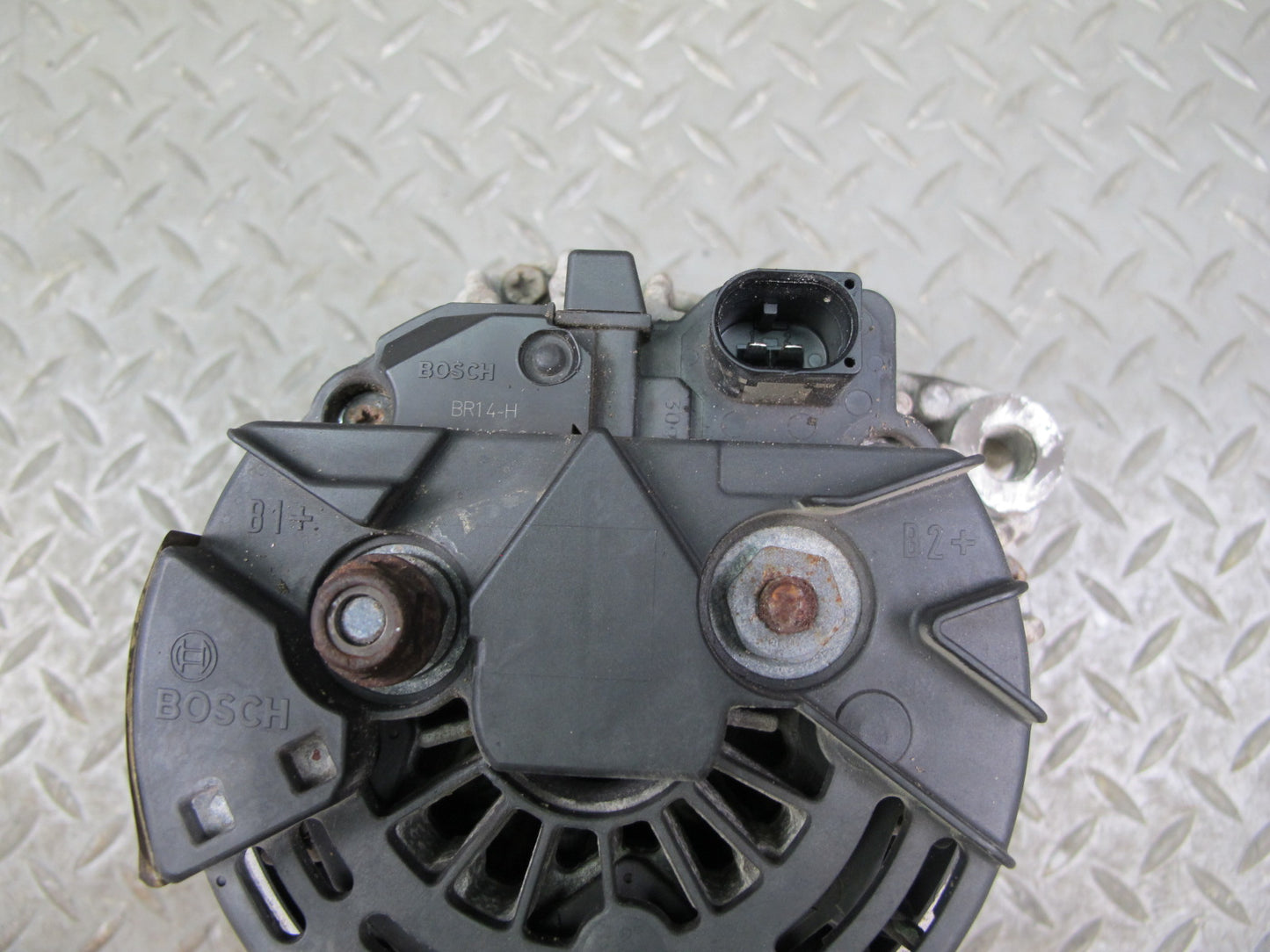 03-06 Mercedes R230 SL500 M113 Engine Motor Generator Alternator OEM