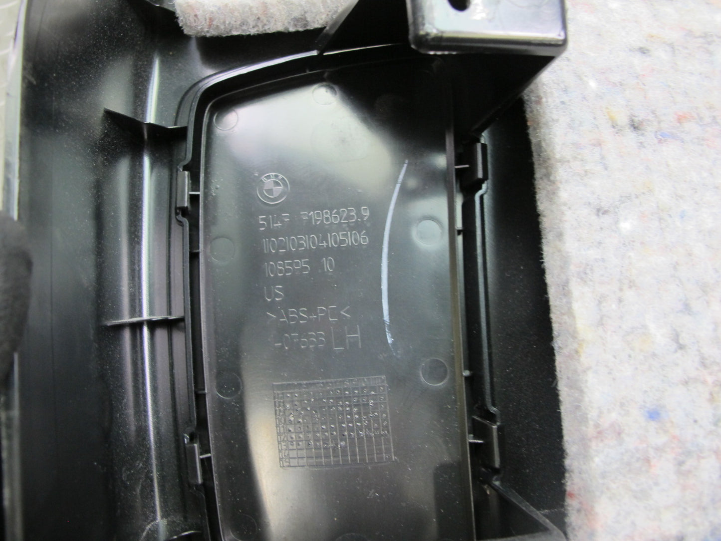 09-14 BMW E71 E72 X6 Rear Trunk Lid Tailgate Liftgate Trim Cover Panel OEM