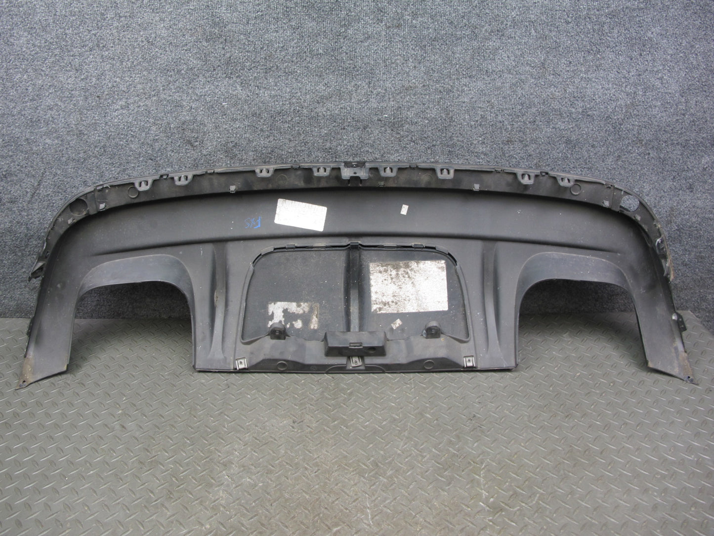 10-14 BMW E71 X6M Rear Bumper Diffuser Lower Valance Cover Black OEM