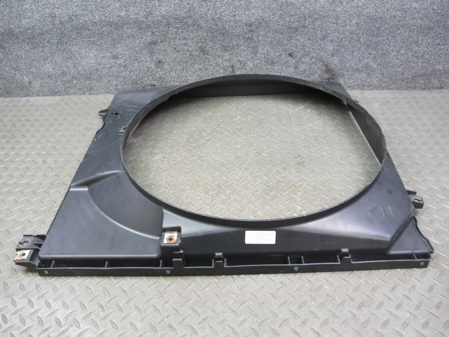2003-2009 Lexus GX470 Engine Radiator Cooling Fan Motor Shroud 16711-50170