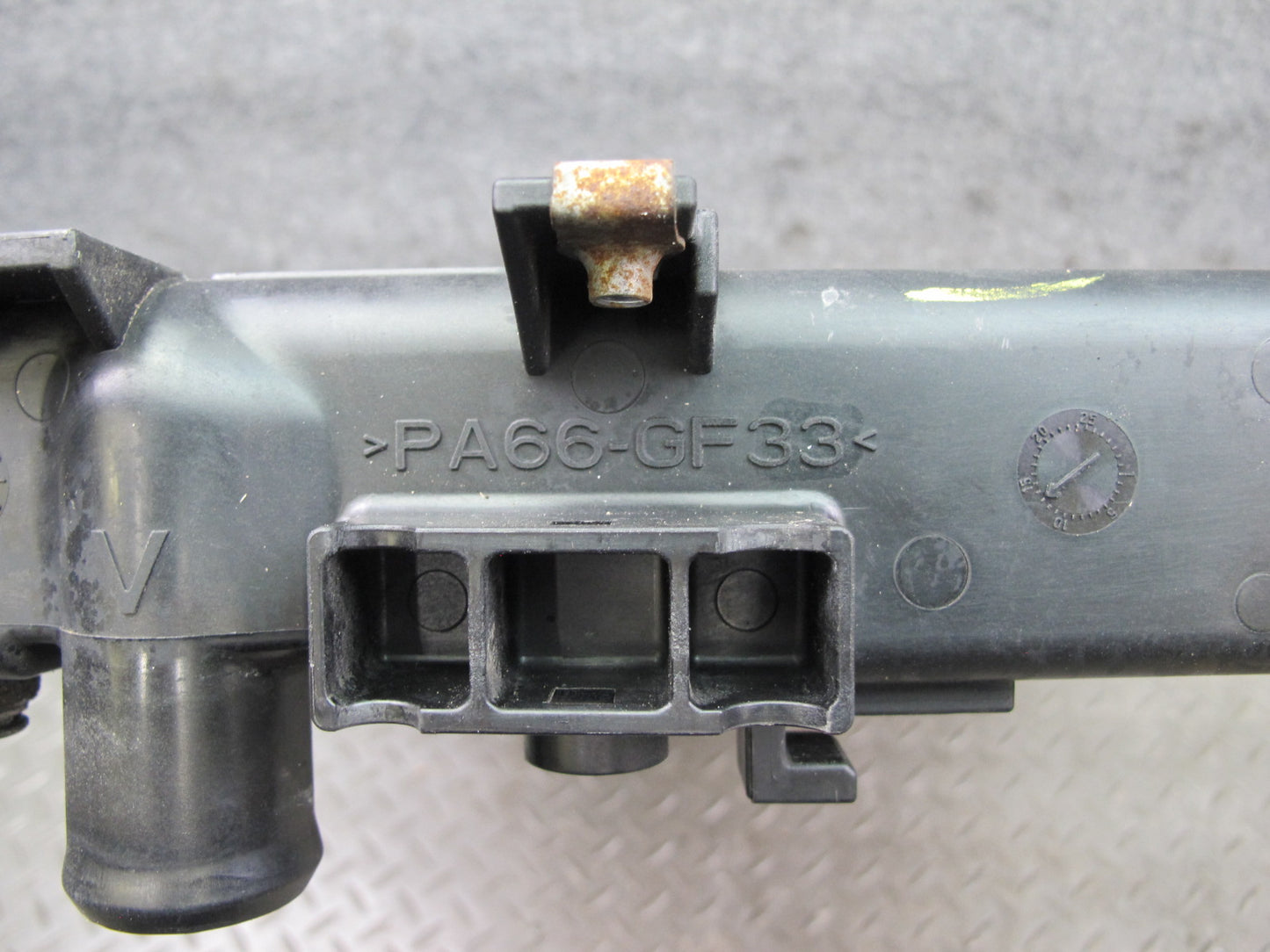 07-10 Saturn SKY Pontiac Solstice 2.0L Turbo AT Engine Cooling Radiator OEM
