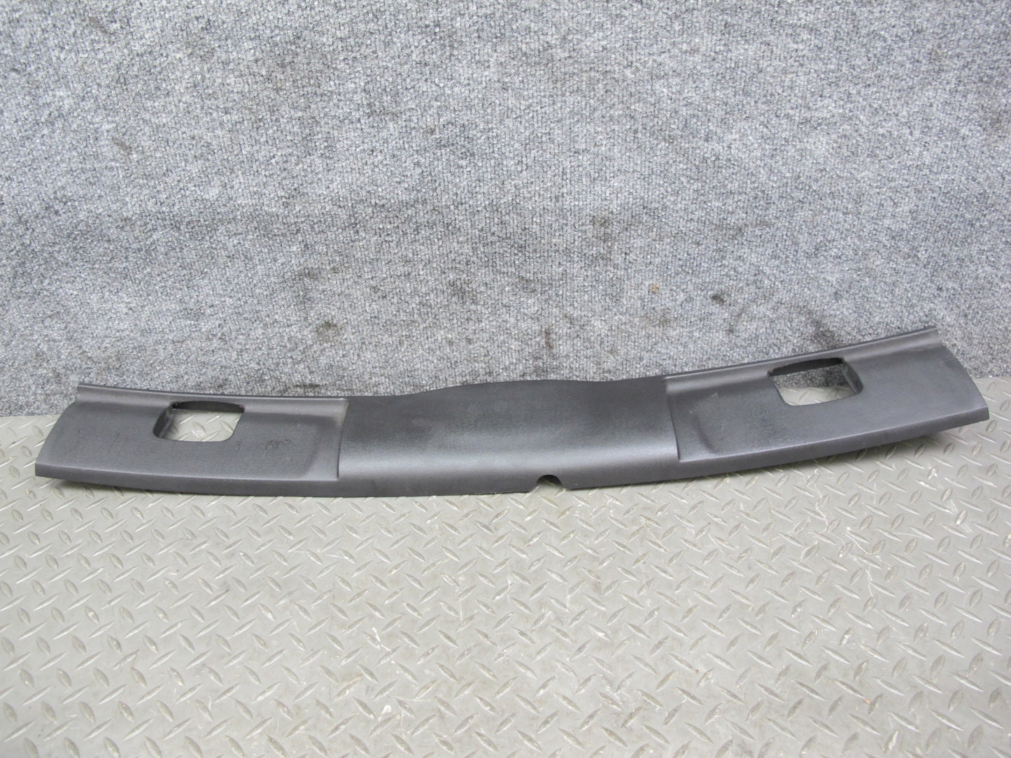 07-10 Saturn SKY Pontiac Solstice Windshield Upper Trim Panel 25949074 OEM