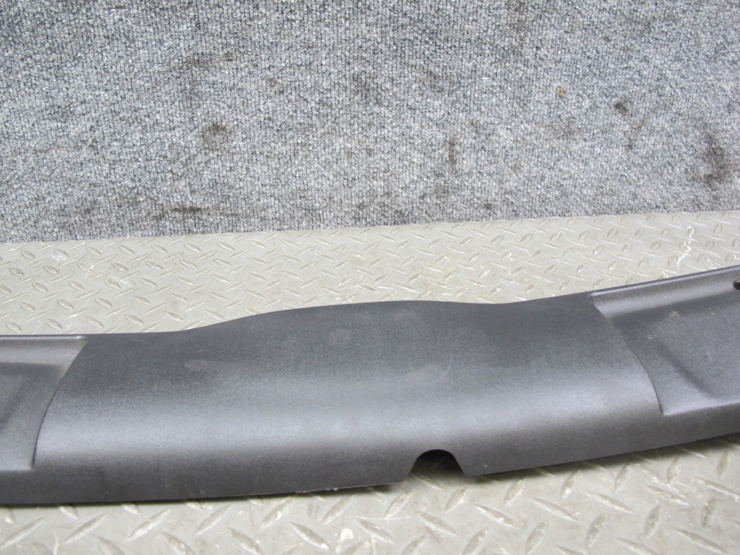 07-10 Saturn SKY Pontiac Solstice Windshield Upper Trim Panel 25949074 OEM