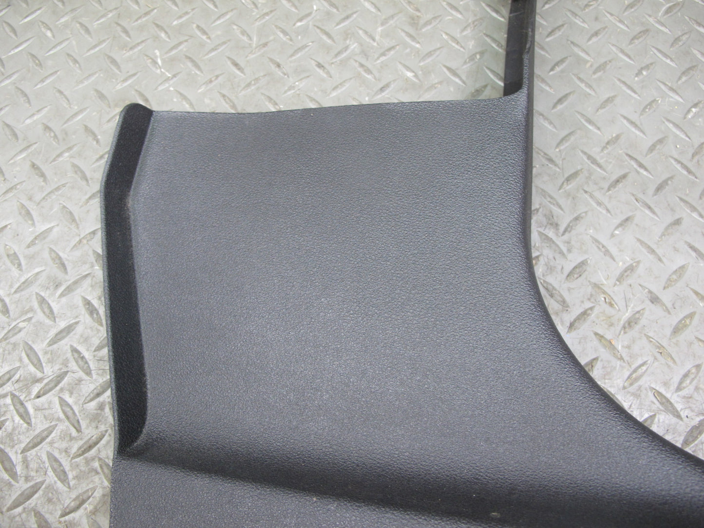 07-10 Saturn SKY Pontiac Solstice Set of 2 Front Kick Trim Cover Panel OEM