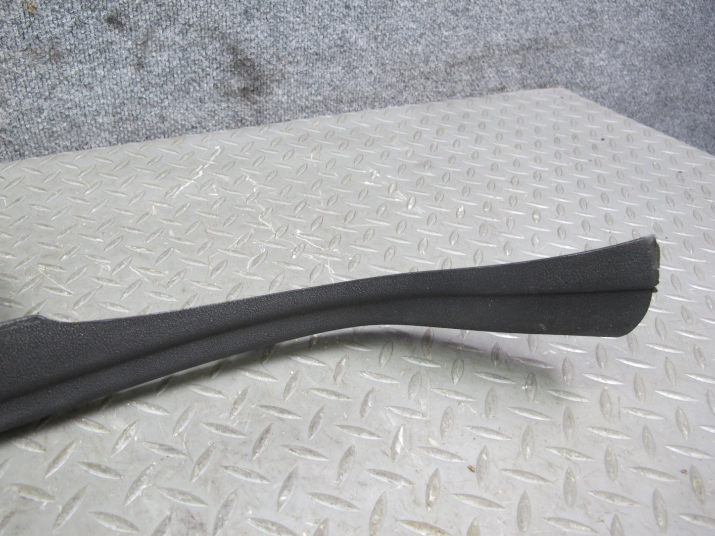 07-10 Saturn SKY Pontiac Solstice Set of 2 Front Kick Trim Cover Panel OEM