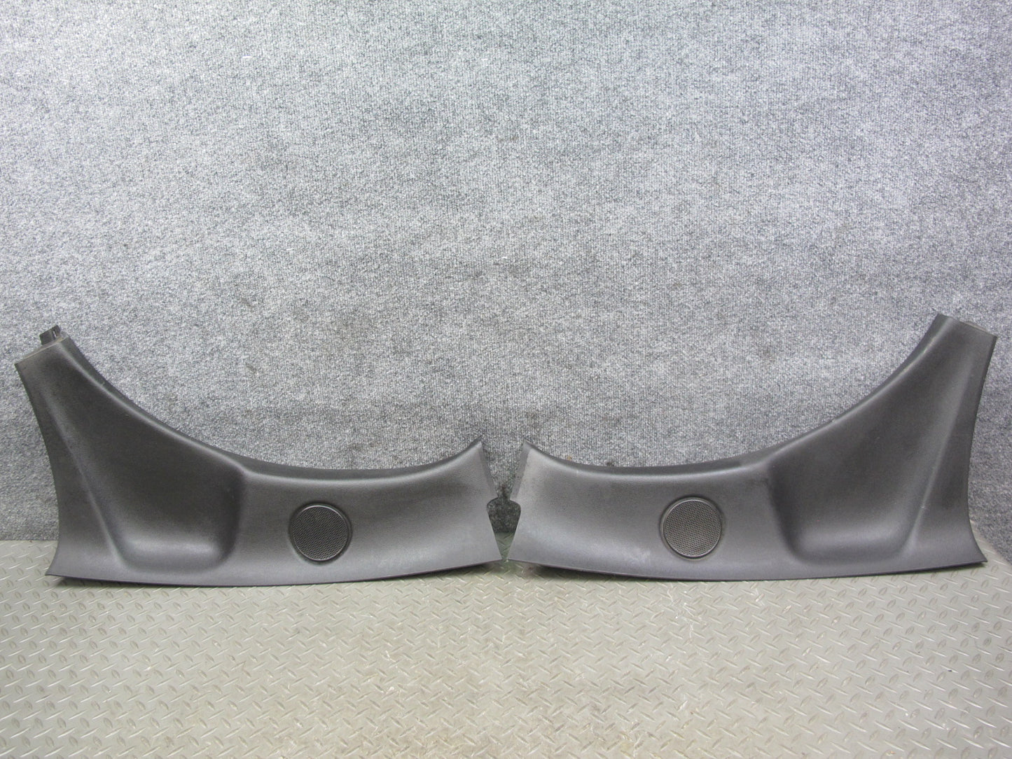 07-10 Saturn SKY Pontiac Solstice Set of 2 Rear Quarter Speaker Trim Cover OEM
