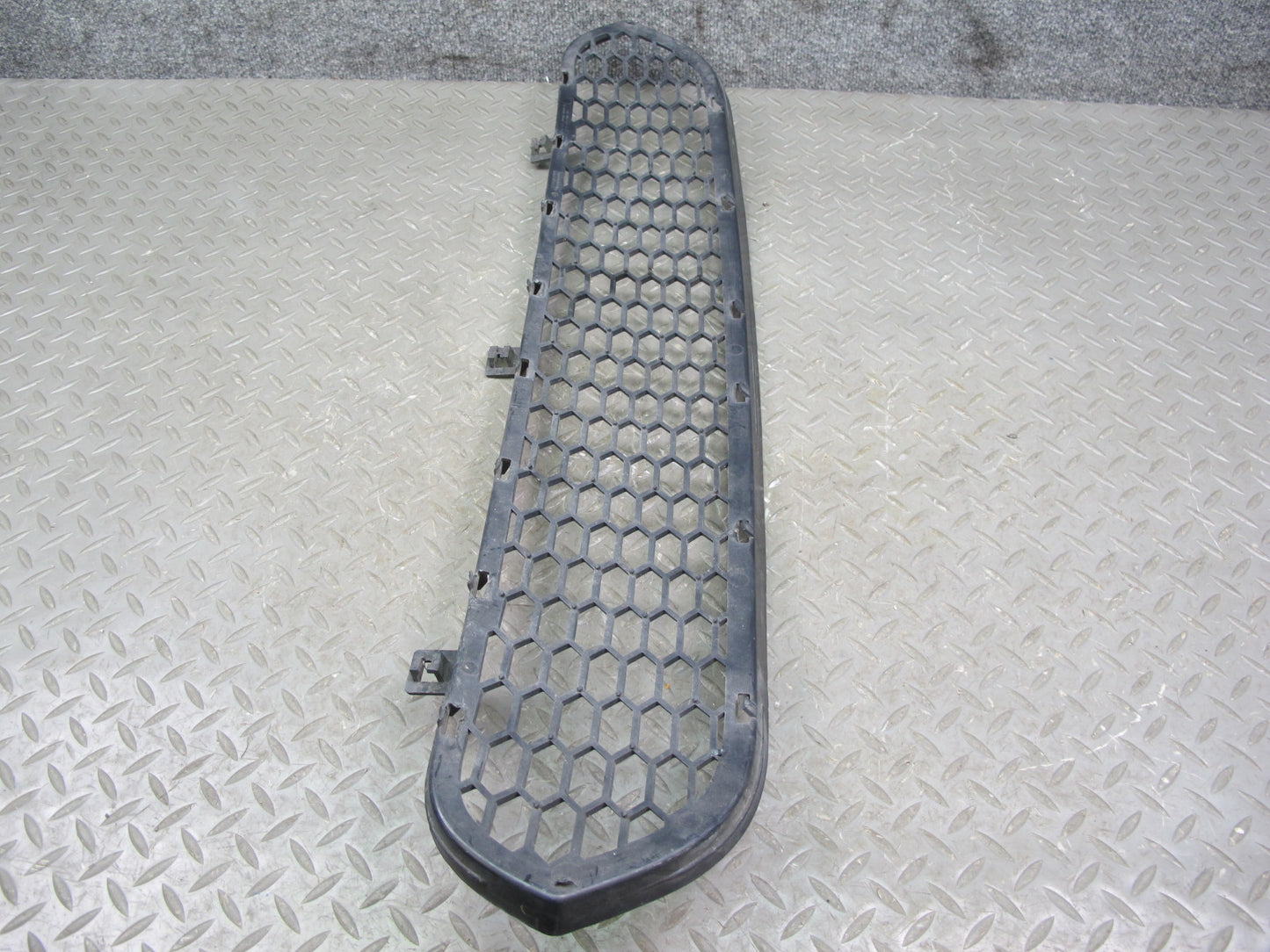 10-14 BMW E70 E71 X5M X6M Front Bumper Center Lower Air Vent Trim Grille OEM