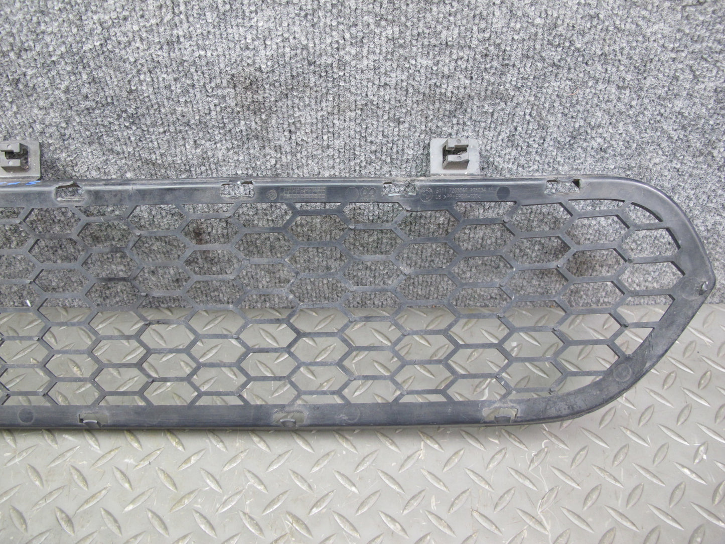 10-14 BMW E70 E71 X5M X6M Front Bumper Center Lower Air Vent Trim Grille OEM
