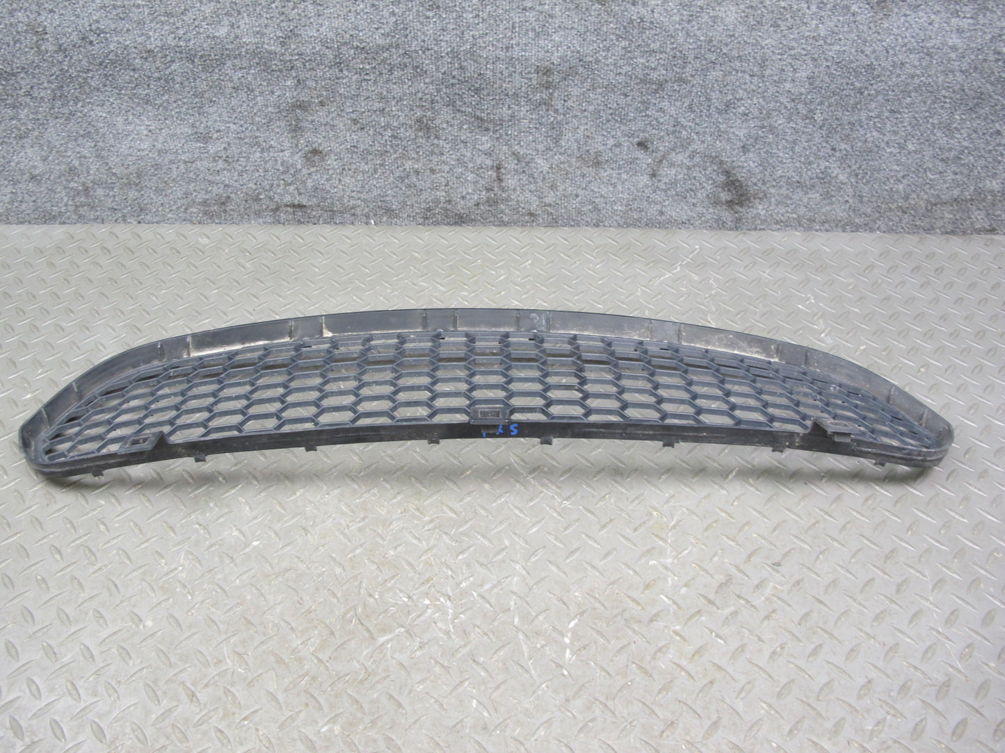 10-14 BMW E70 E71 X5M X6M Front Bumper Center Lower Air Vent Trim Grille OEM