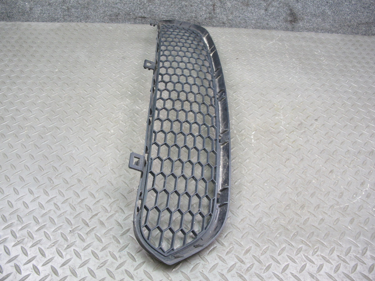 10-14 BMW E70 E71 X5M X6M Front Bumper Center Lower Air Vent Trim Grille OEM