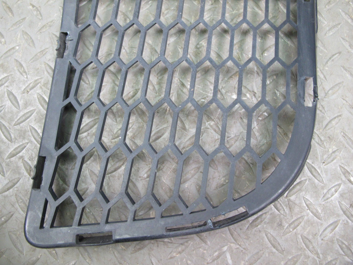 10-14 BMW E70 E71 X5M X6M Front Bumper Right Lower Air Vent Trim Grille OEM
