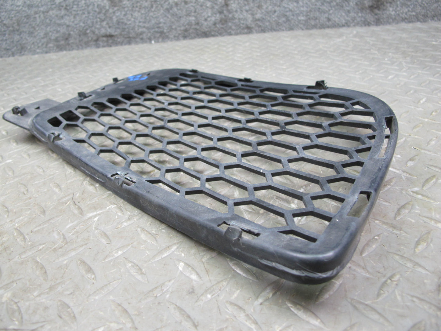 10-14 BMW E70 E71 X5M X6M Front Bumper Right Lower Air Vent Trim Grille OEM