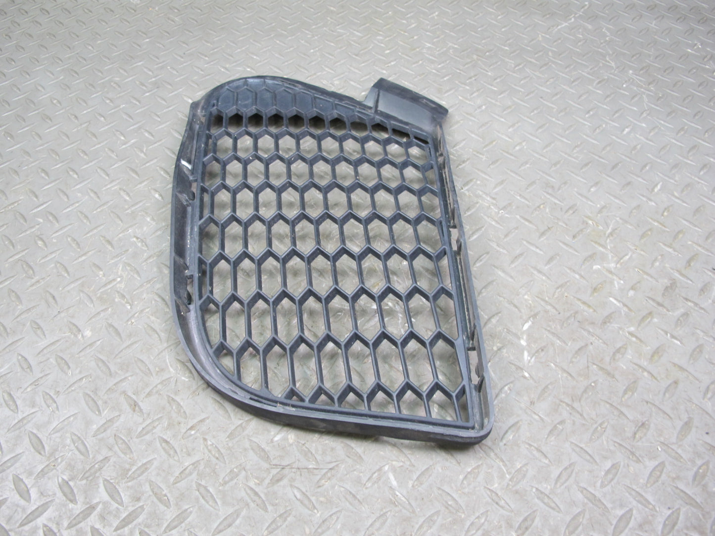 10-14 BMW E70 E71 X5M X6M Front Bumper Right Lower Air Vent Trim Grille OEM