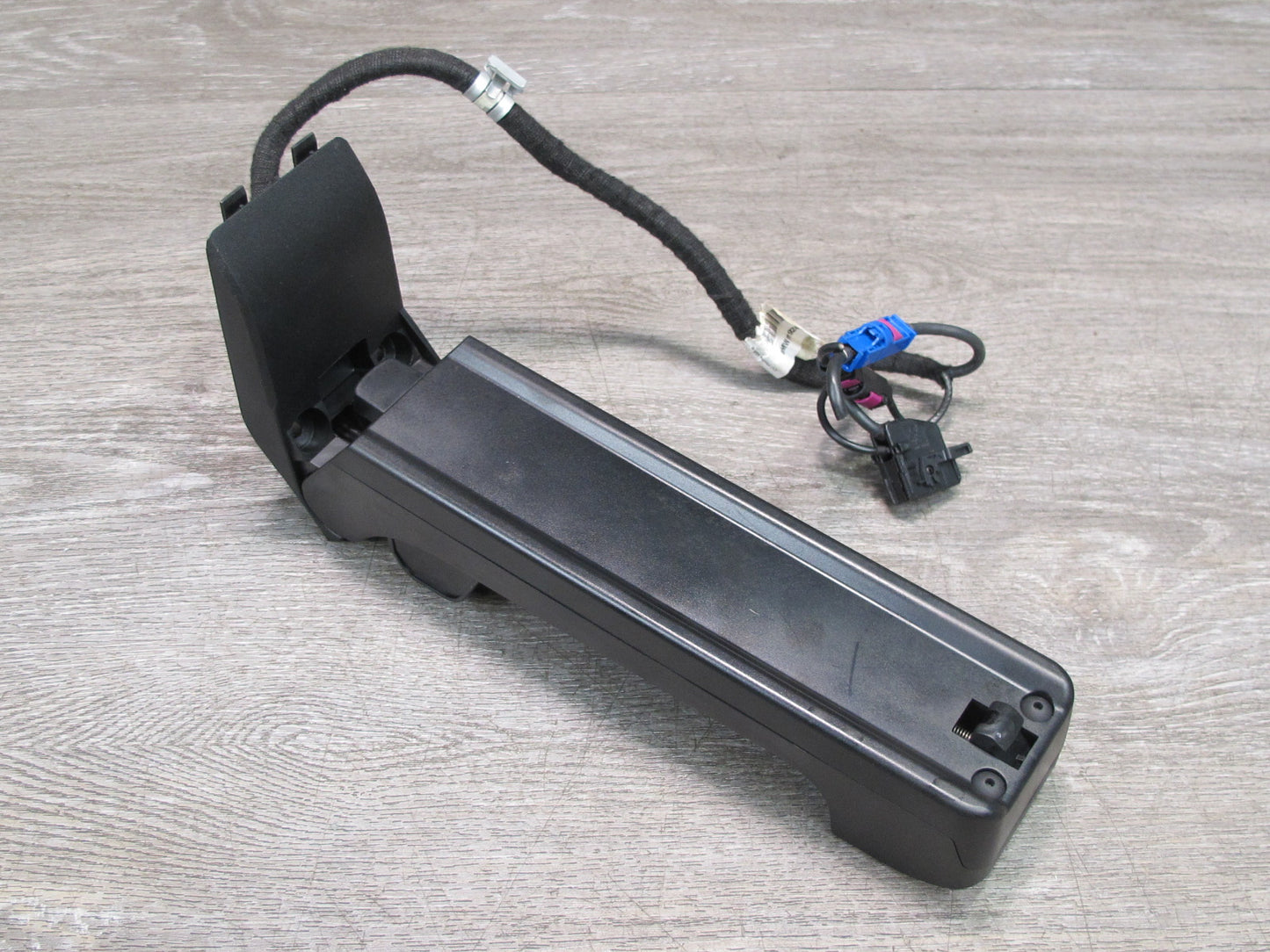 11-14 BMW E70 E71 X5 X6 Front Center Console Phone Tray Holder 9243209 OEM