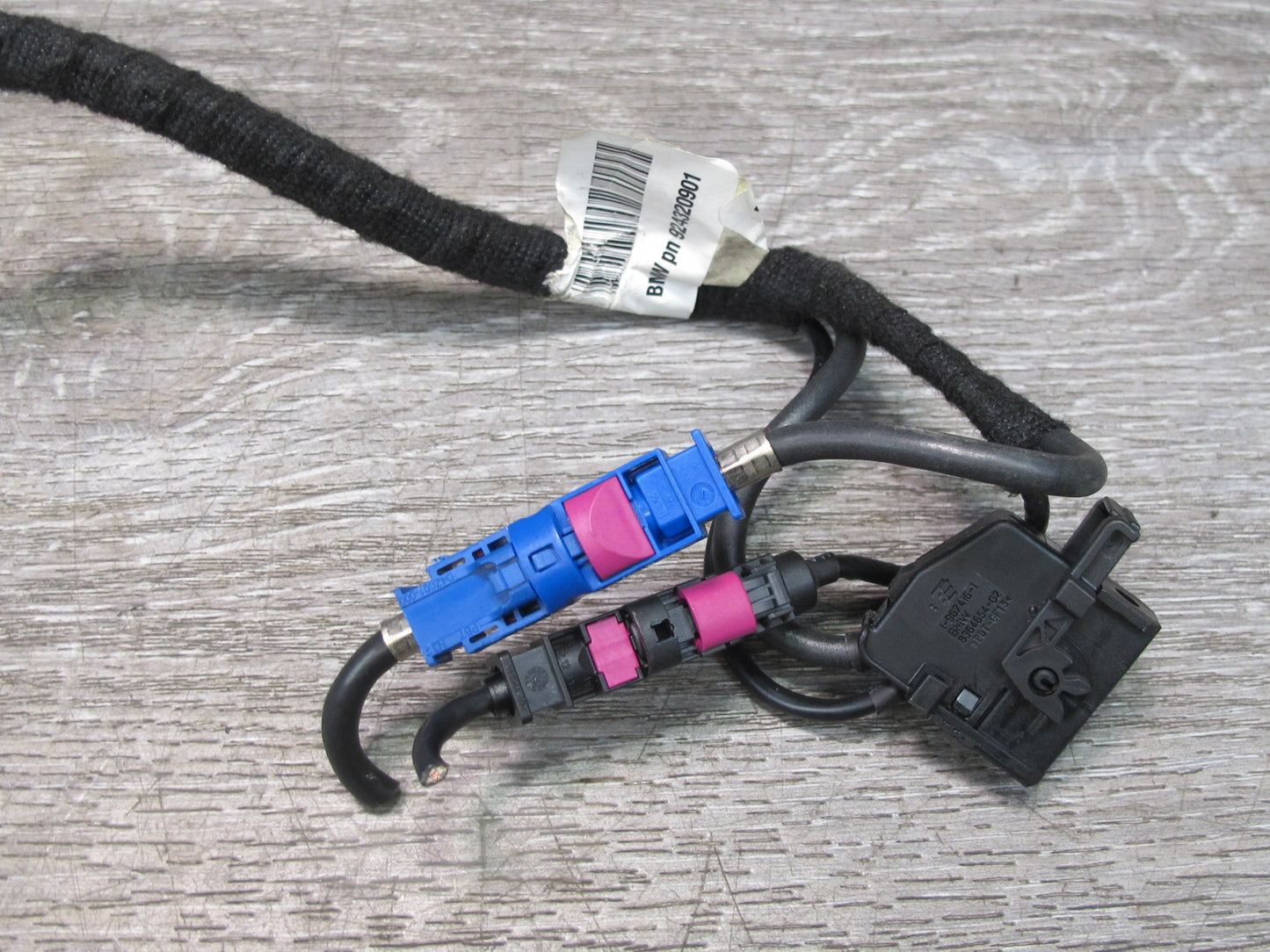 11-14 BMW E70 E71 X5 X6 Front Center Console Phone Tray Holder 9243209 OEM