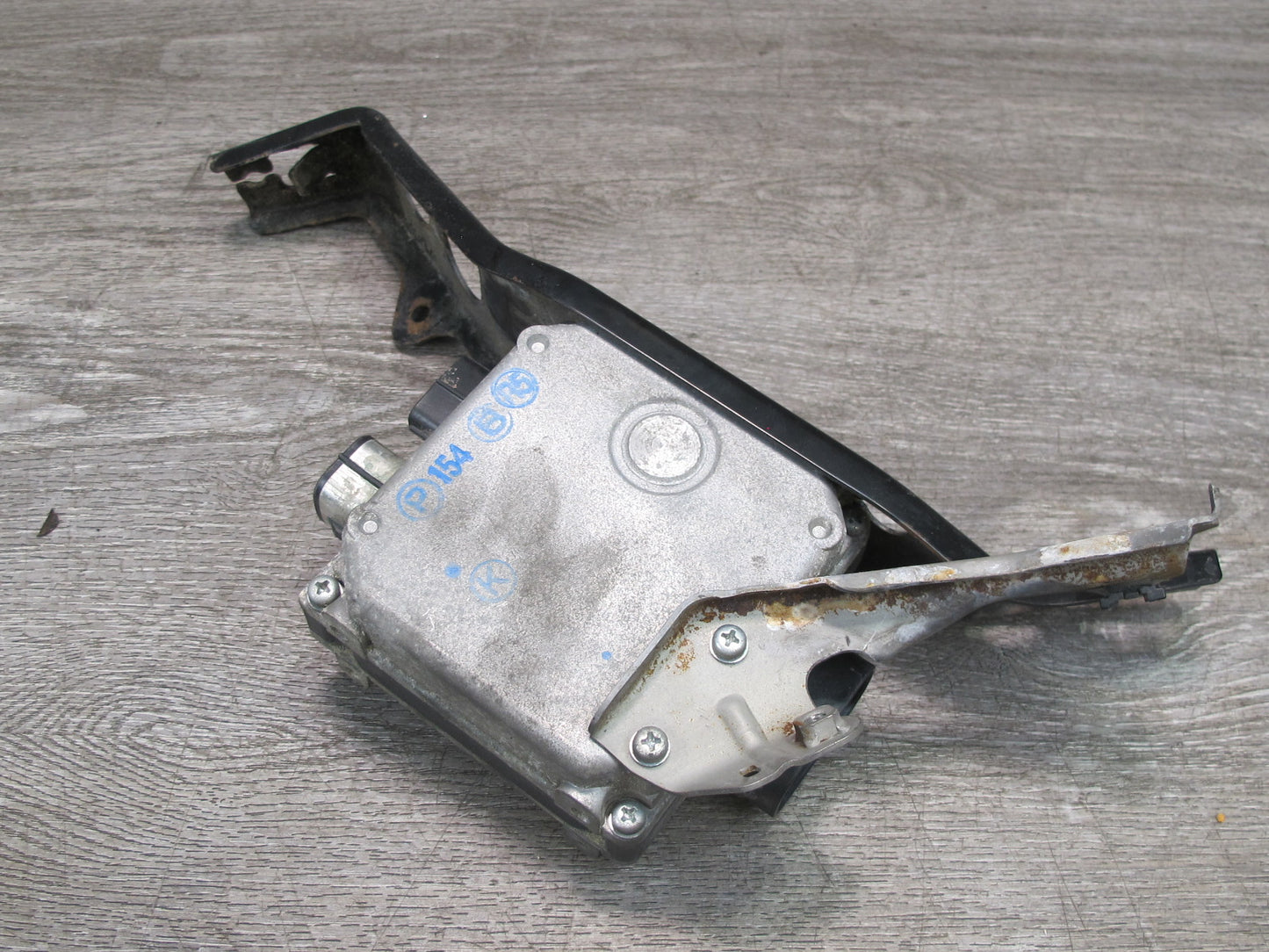 08-09 Lexus UVF46 LS600hL Power Steering Control Module 89650-50160 OEM