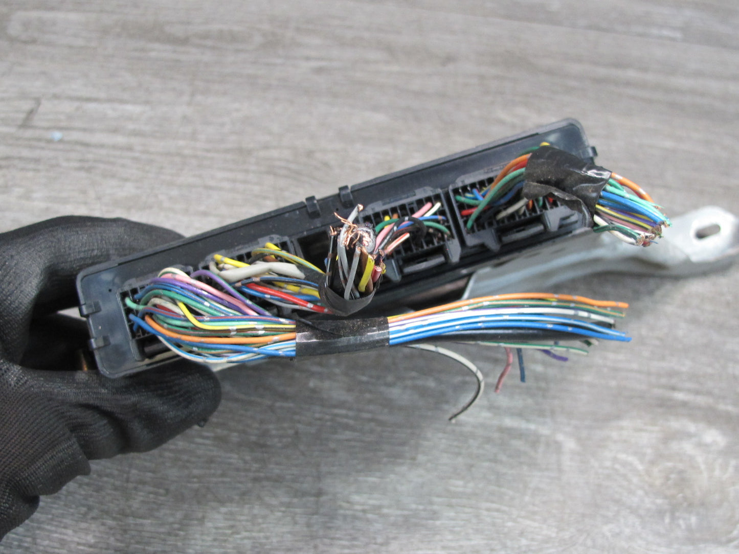01-06 Lexus UCF30L LS430 ABS TRC VSC Traction Control Module 89540-50150 OEM