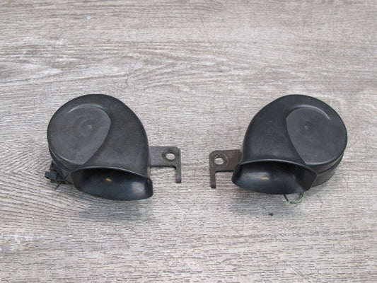 01-03 Lexus UCF30L LS430 Set of 2 High & Low Tone Note Pitch Horn Signal OEM