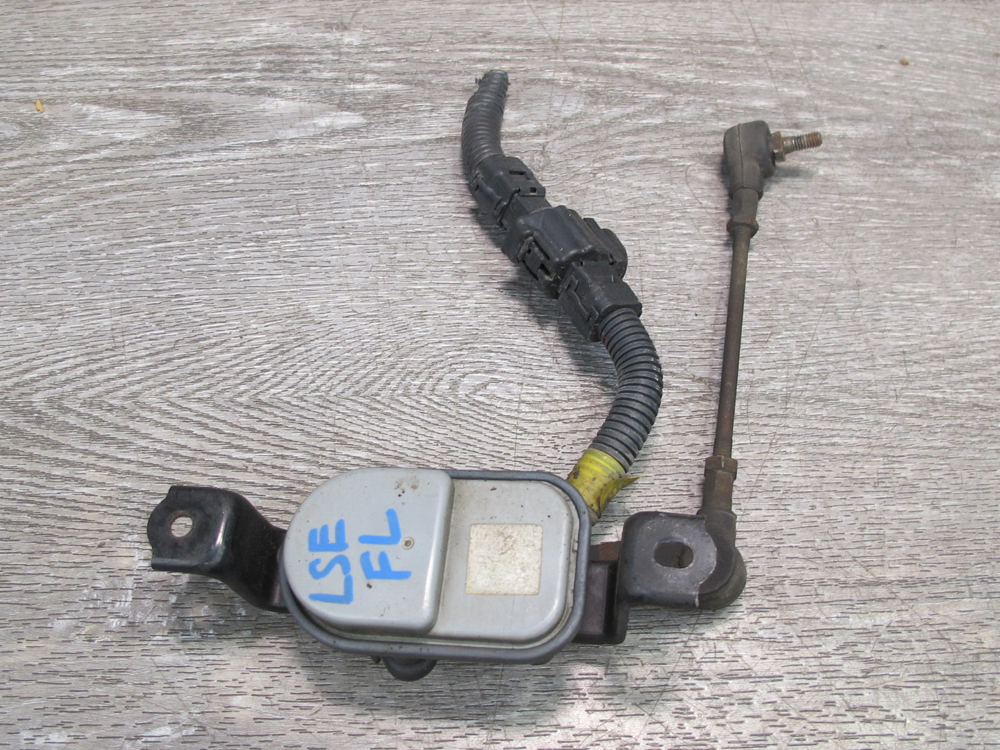 01-03 Lexus UCF30L LS430 Front Left Suspension Height Level Sensor OEM