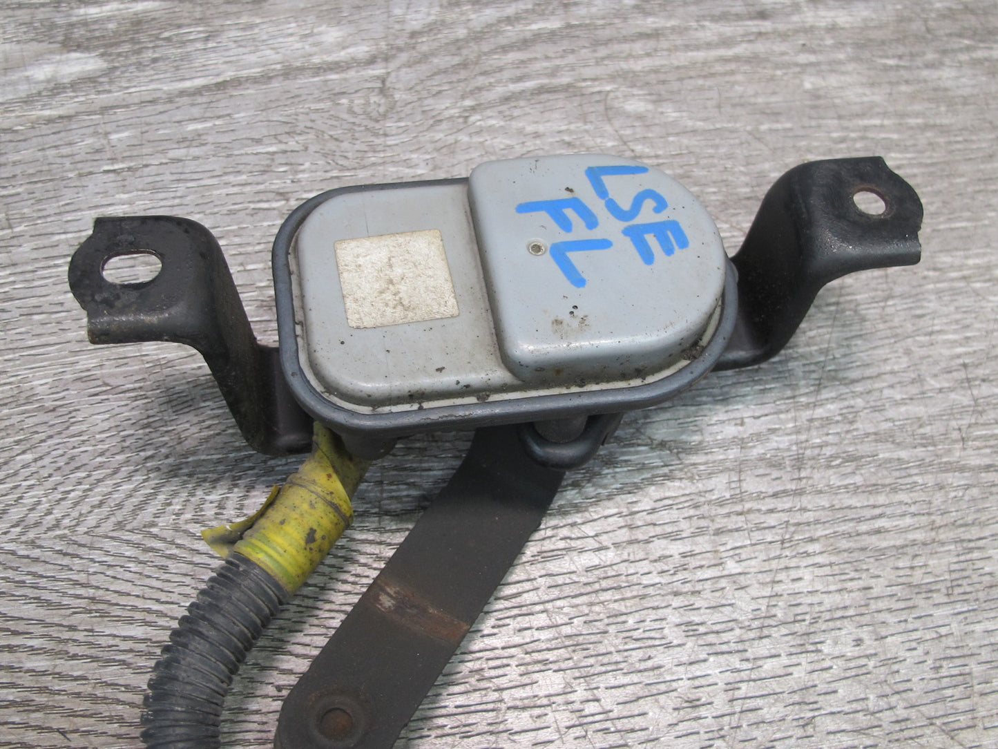 01-03 Lexus UCF30L LS430 Front Left Suspension Height Level Sensor OEM