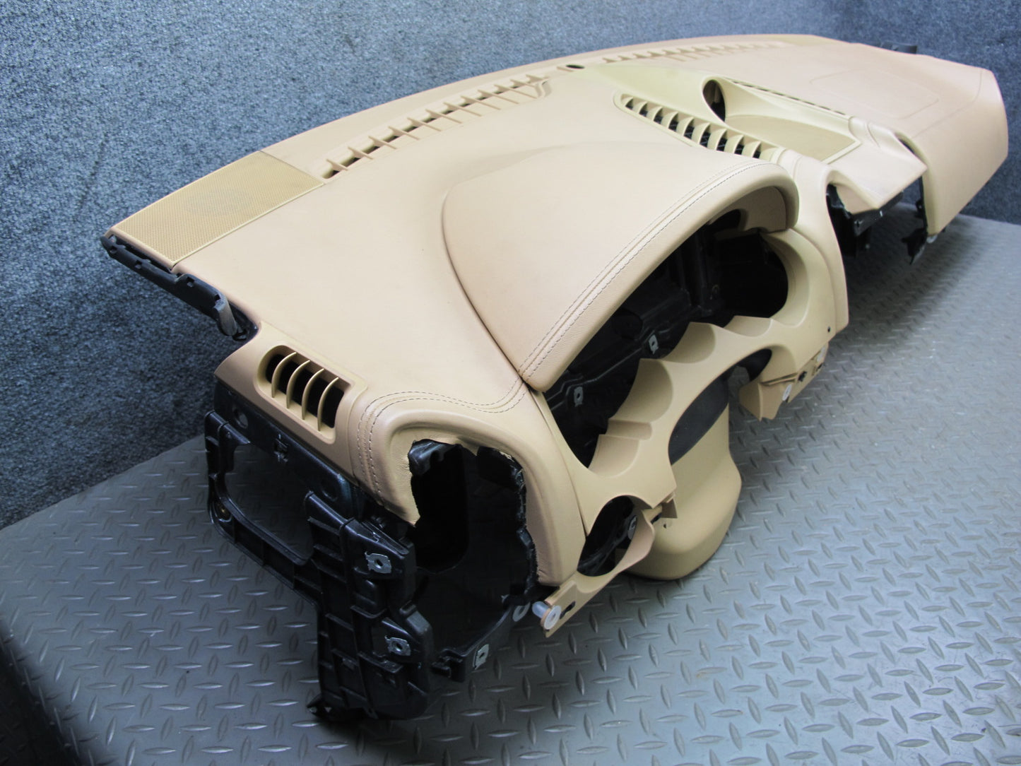 2011-2016 Porsche Cayenne 958 Front Dashboard Dash Instrument Panel Cover
