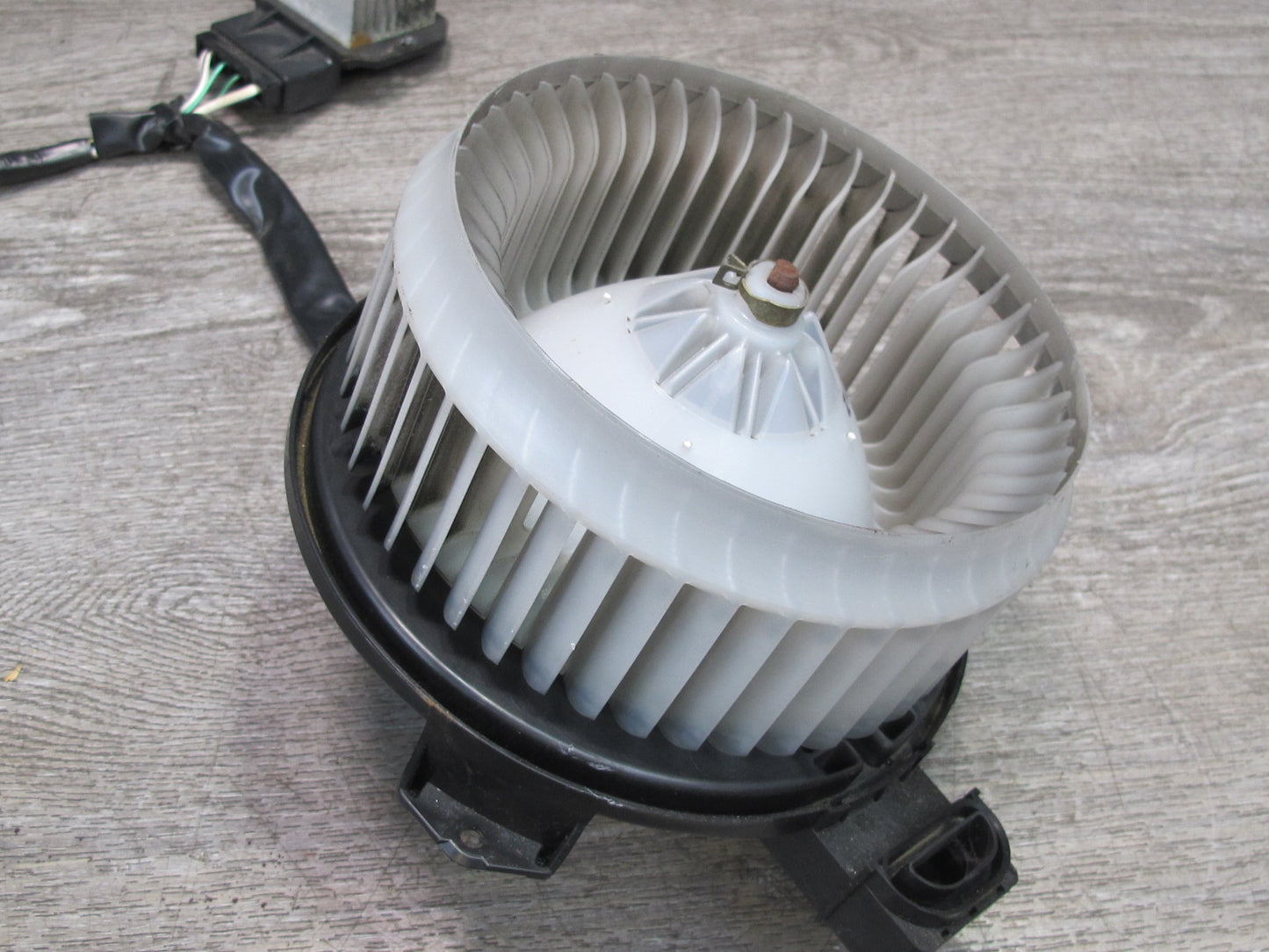 2003-2009 Lexus UZJ120L GX470 Front A/C Heater Blower Motor Fan W/ Resistor