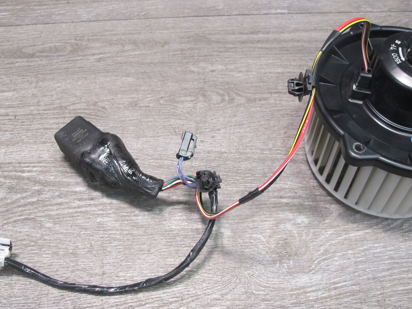 2003-2009 Lexus UZJ120L GX470 Rear A/C Heater Blower Motor Fan W/ Resistor Wire