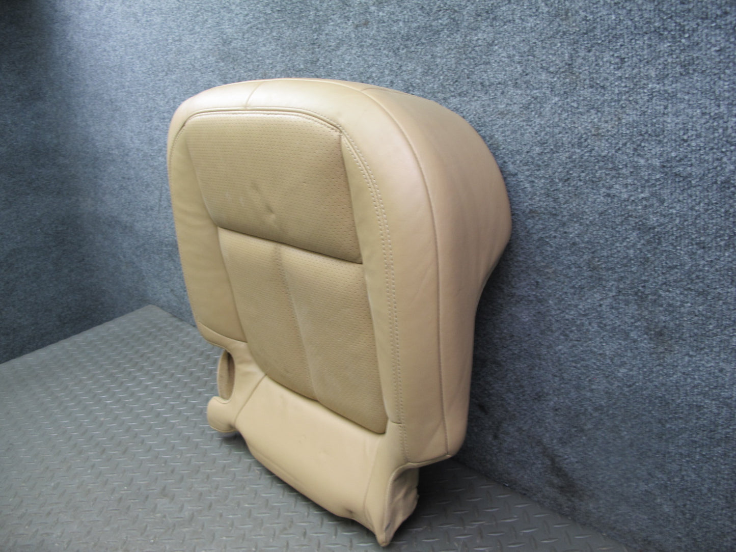 2011-2018 Porsche Cayenne 958 Rear Seat Right Side Lower Leather Cushion Beige