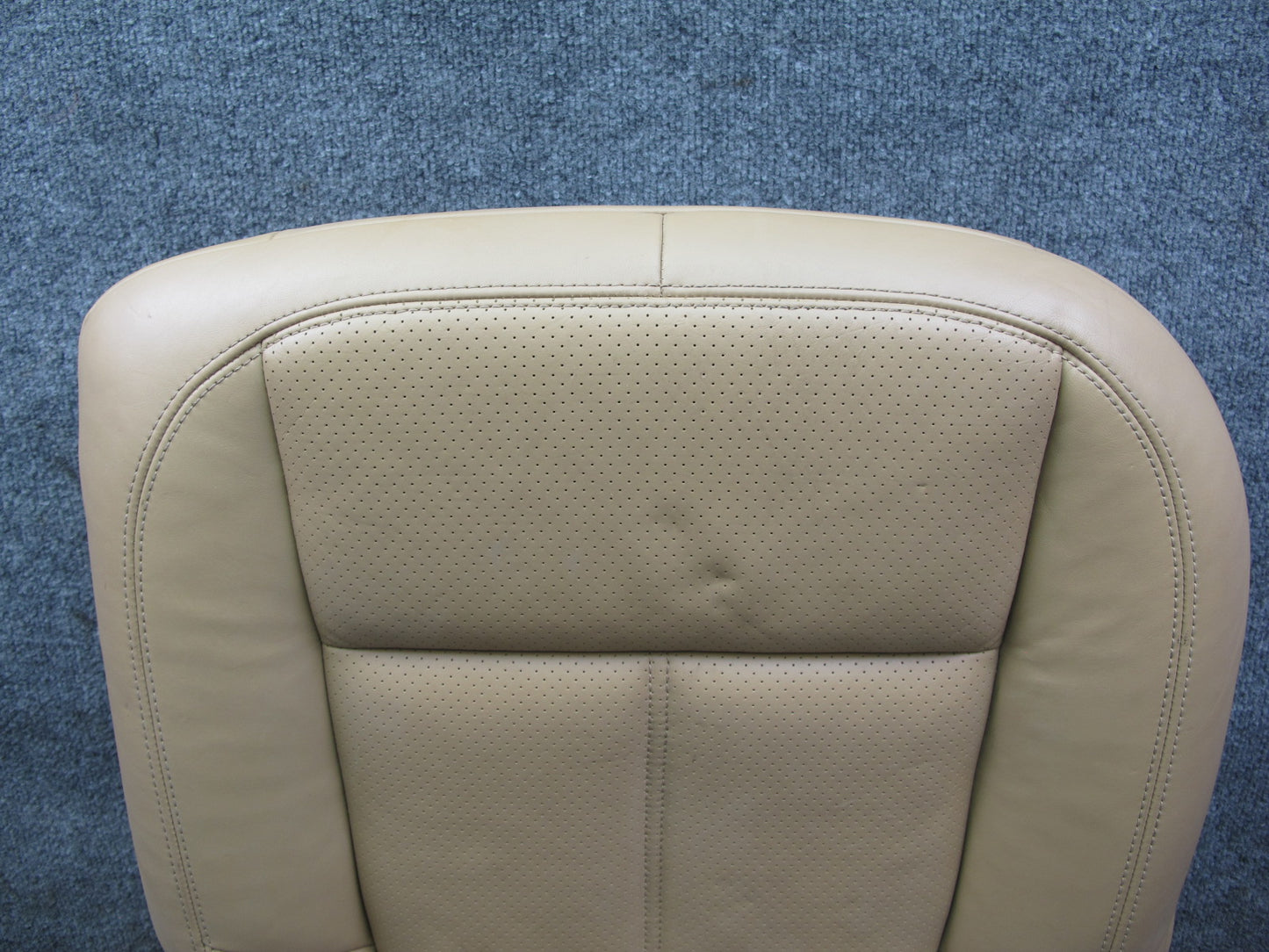 2011-2018 Porsche Cayenne 958 Rear Seat Right Side Lower Leather Cushion Beige